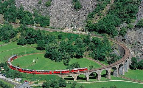 bahnreise_bernina-express_RHB5421